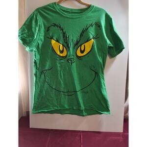 MEDIUM GRINCH T SHIRT.